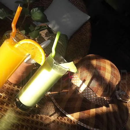 فندق مبيت وإفطار Om'sleeping Laudun